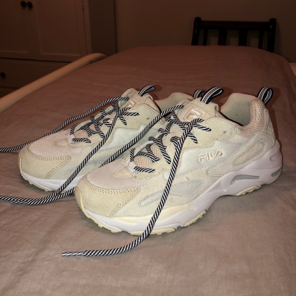 fila ray tracer women's beige